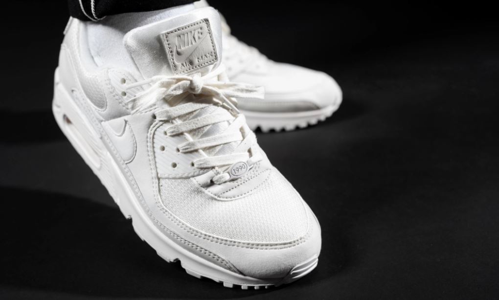 SOLELINKS's tweet photo. Ad: Releasing in 20mins 2/2
Nike Air Max 90 NRG ‘Sail’ 
FD:https://t.co/BAImsFVNrs
FP:https://t.co/fWiI6SPp5G
NF:https://t.co/gXKfLrMDKZ
NM:https://t.co/VKH2gGIkhY
OFF:https://t.co/6j0E3cRCXV
OK:https://t.co/qLNb4ZQVu5

Global shipping https://t.co/sm3Jj39xxr