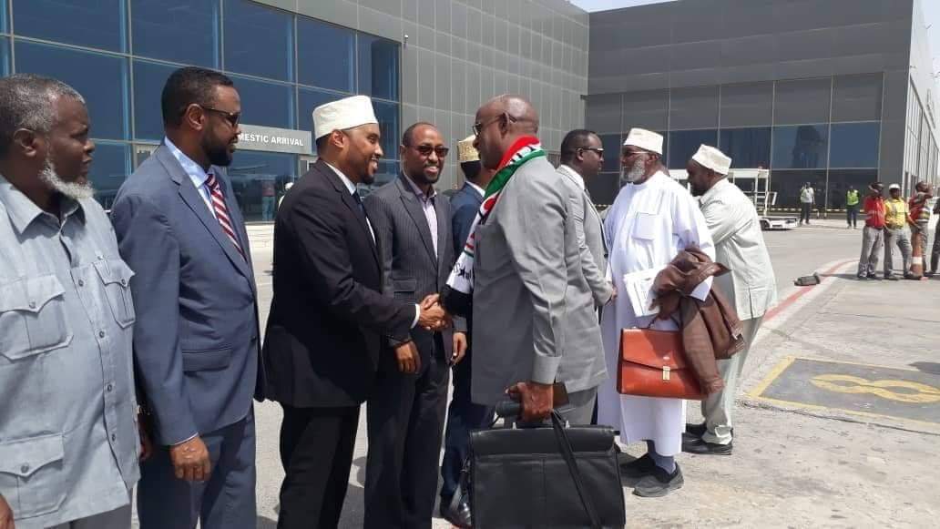 munaSuleimanAh1's tweet photo. Very proud of #Somaliland Government and Citizens For Supporting for the Victims of the Flooding in #Baledweyne.
#Islaamnimo
#Soomaalinimo https://t.co/oc3mjjvBEp