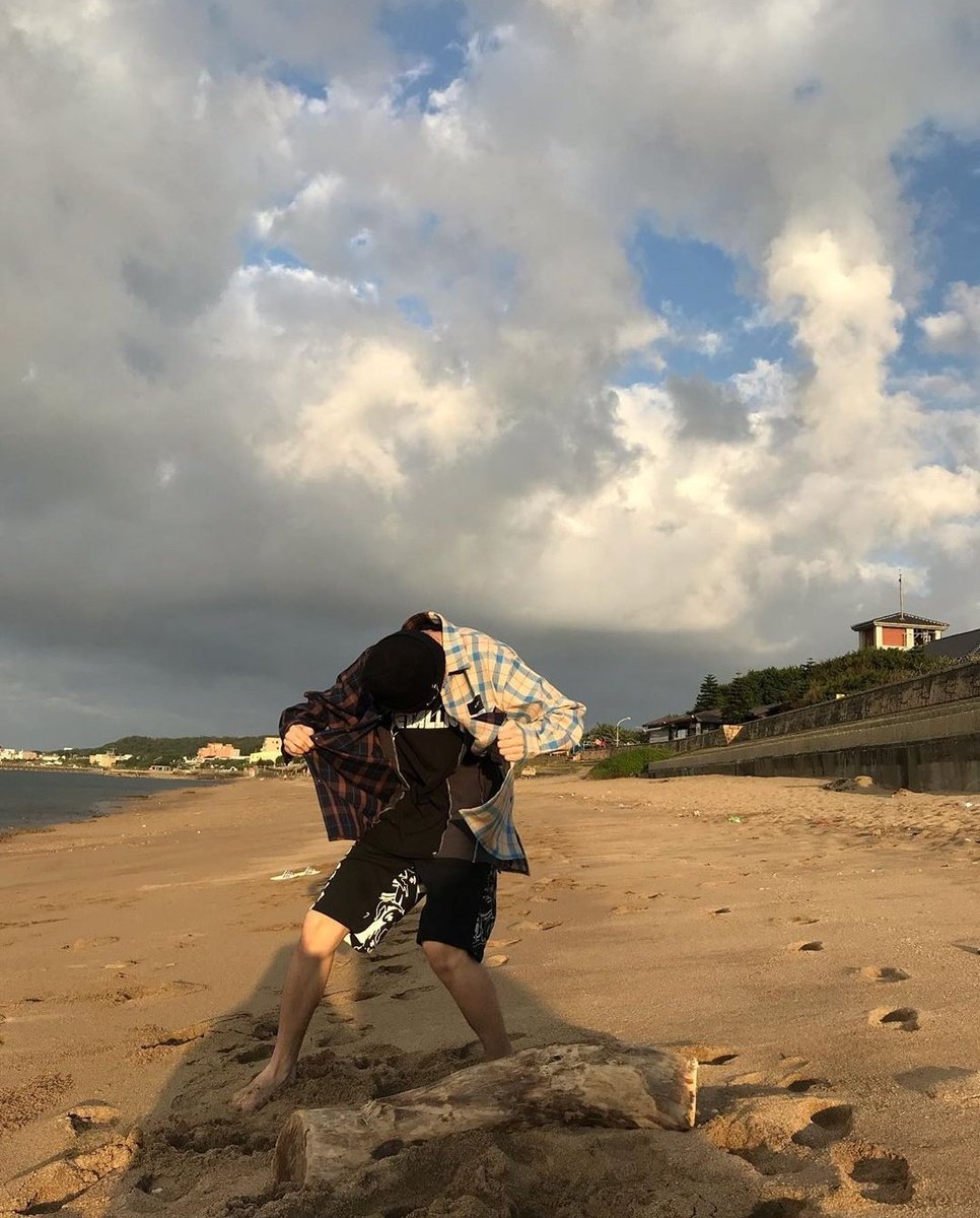 WEiparaguay's tweet photo. 191219 | 📷
Actualización de Jyunhao en su cuenta de Instagram.
Traducción: Mi vida es una broma 😁 es por eso que sonrío.
@OUI_ent #WangJyunhao #Jyunhao #Gunno #Ouientertaiment #Ouiboyz #OuiboyzPy https://t.co/ijJtUGMMgY