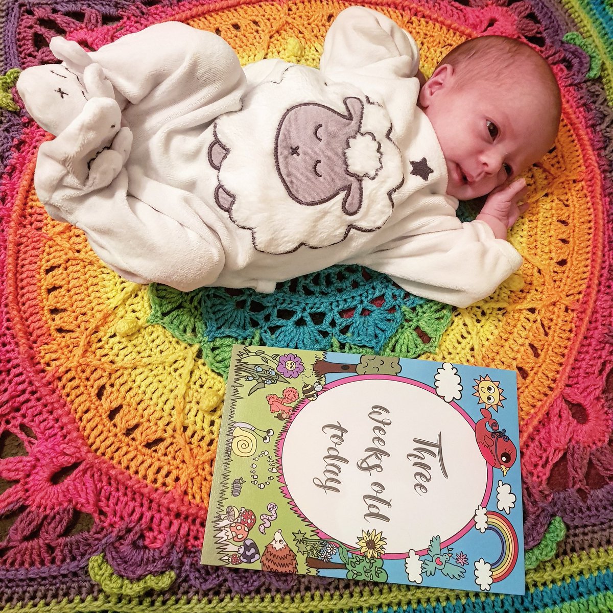 We had a visit with baby Minuteman last week, little Serafina. (She only cried when we took the photo - think she recognised everyone's voices!)
Just 3 weeks old.
Have a lovely Christmas all.
☃️❤☃️
#minutemanCDF #newbaby #minutemanpress #cardiffbusiness #igerscardiff
