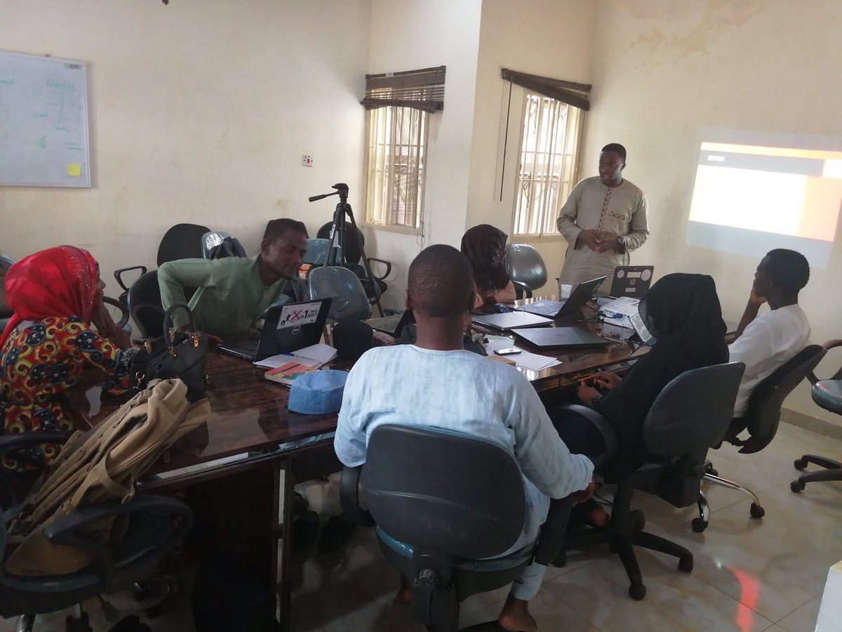 mubricks's tweet image. Trained 10 youth advocates on how to use smartphones to shoot legislative advocacy videos, edit them using CyberLink Power Director and also advocate for better policies on youth reproductive health. Their videos have reached over 250k people 
bit.ly/BCAI2019