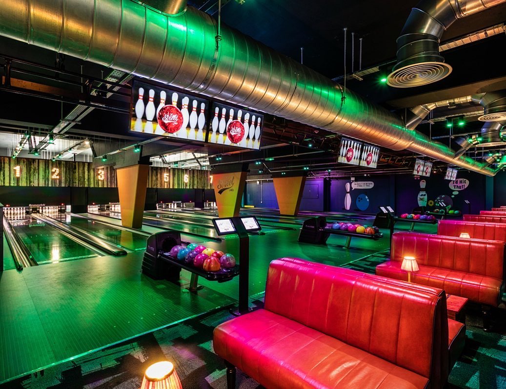 Ben Carpenter (@bencphoto) on Twitter photo The awesome <a href="/EastStreetLanes/">East Street Lanes</a> in Leicester. A new 8 lane bowling alley with a great bar, restaurant and arcade room.
Shot for and designed by @ConcordeBGW
instagram.com/p/B6VVxq5HHug/… The awesome <a href="/EastStreetLanes/">East Street Lanes</a> in Leicester. A new 8 lane bowling alley with a great bar, restaurant and arcade room.
Shot for and designed by @ConcordeBGW
instagram.com/p/B6VVxq5HHug/…