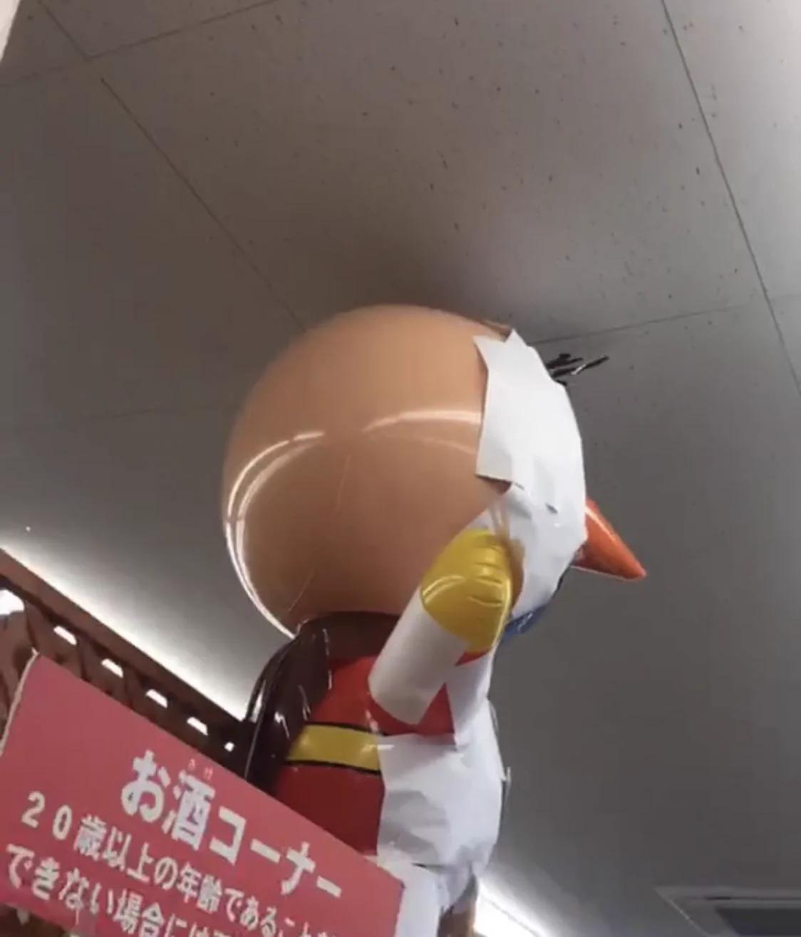 正面から見るとオラフだけど横からだと･･･www各方面から怒られてしまいそうな画像www
