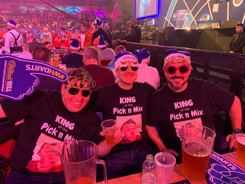 JimHarvey76's tweet photo. Ready for the annual pilgrimage to @OfficialPDC at #AllyPally https://t.co/V4K4FmM2gv