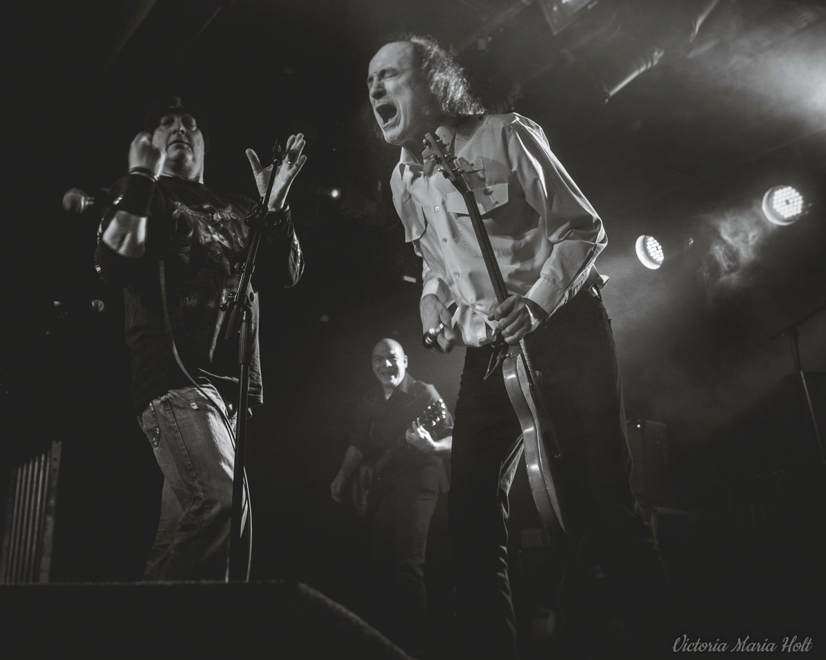 Future Transmissions tweet media