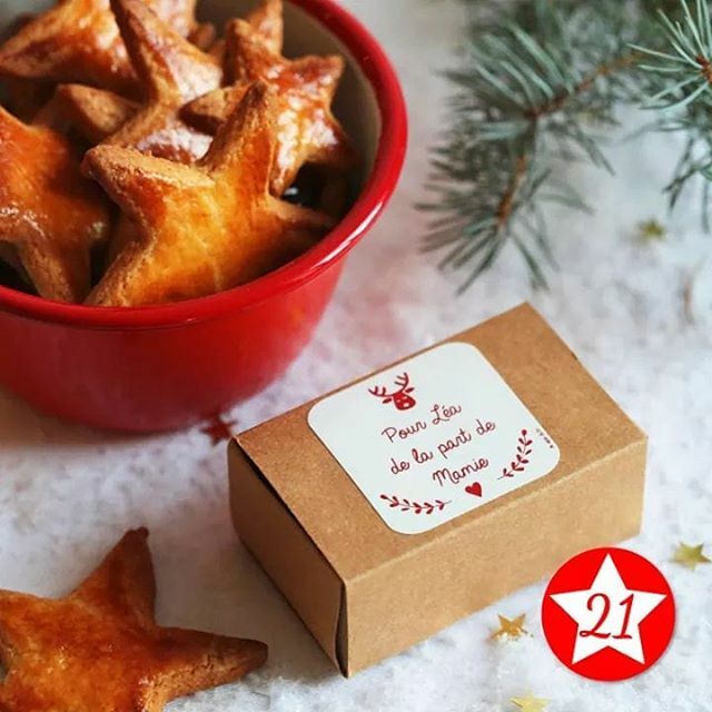 aquis_fr's tweet photo. 🥨 Jour 21 🥨 
L'odeur des sablés dans le four, des retrouvailles en famille, des enfants impatients... Pas de doute la magie de Noël est là !🎄 La recette des sablés de Noël en story 😋

#recette #sablés #noel #calendrierdelavent #gateau #ideecadeau #desetiquettesmaispasque… https://t.co/dLJWx0wVBM