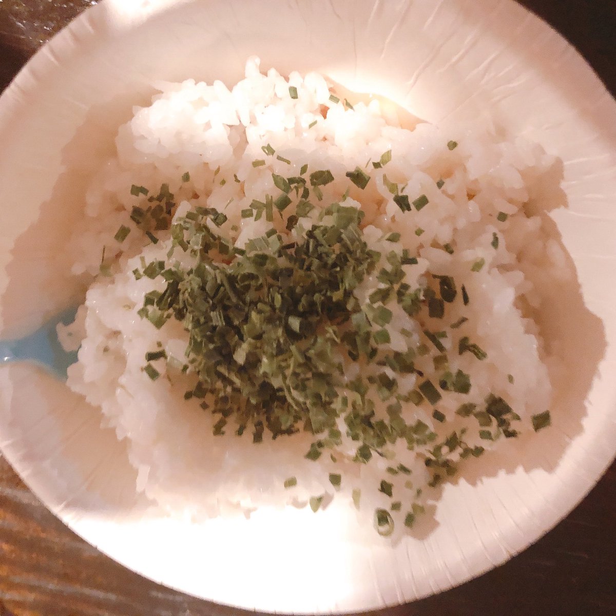 もずく V Twitter 結婚パーティーなのにお金ないときにやってたご飯食べてる