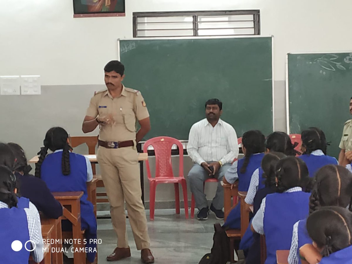 k_psi's tweet photo. Community Policing in colleges @ high ground police station https://t.co/USbQEqzKUs