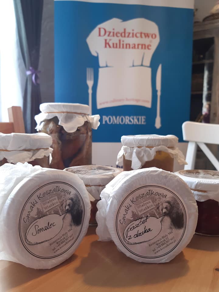 wiezyca's tweet photo. Jeśli nie zdążyliście złożyć zamówienia na świąteczny garmaż, to podpowiadamy, że w naszej restauracji dostępny jest garmaż Smaki Koszałkowa 👌😍🎅
Zapraszamy 🤗🎄❄️
#święta #zima #Koszałkowo #Kaszuby https://t.co/jVOjhBNARD