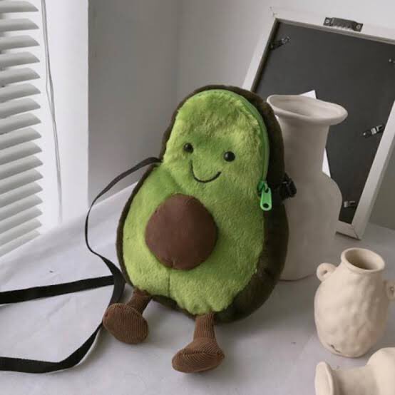 itsmyclosettttt's tweet photo. ‼️แจก‼️กระเป๋า avocado 1 รางวัล เป็นของขวัญปีใหม่สำหรับลูกค้าที่น่ารัก&amp;คนที่มาร่วมสนุกน้า✨🎄

🥑RT+Follow+บอกเพลงที่ชอบ1เพลง
🥑ประกาศ 1 ม.ค. 63

#แจก #ส่งต่อ #ส่งต่อเสื้อผ้ามือสองสภาพดี #ส่งต่อเสื้อผ้า #เสื้อผ้ามือสอง #เสื้อผ้าสไตล์เกาหลี #เสื้อผ้ามือสองสภาพดี #กระเป๋าสะพายข้าง https://t.co/sWfBr0Lae5