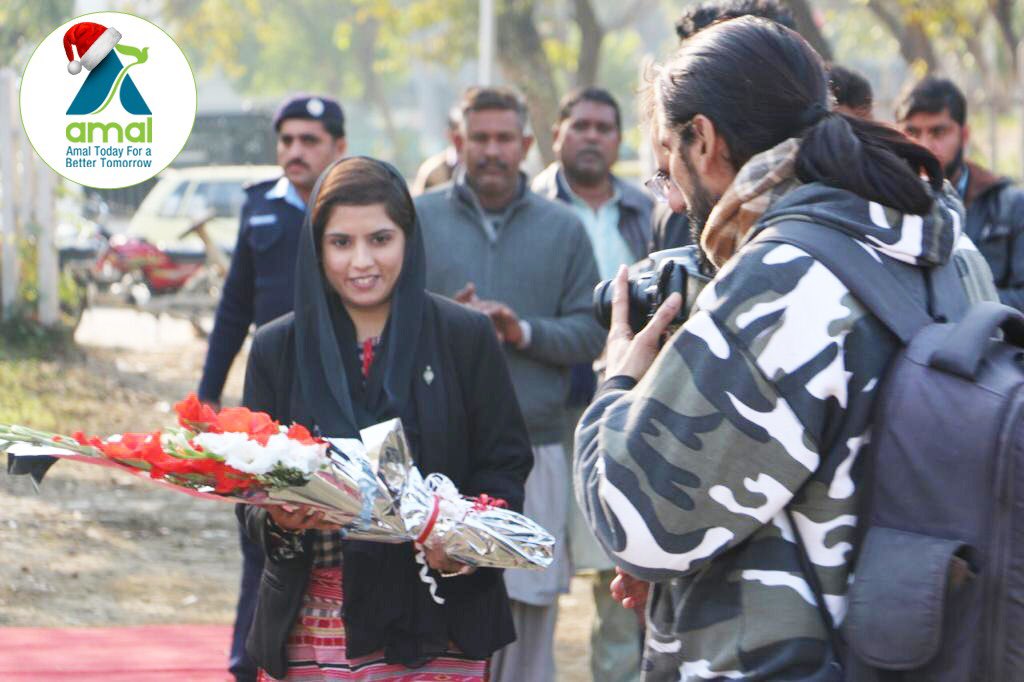 AmalForLifePK's tweet photo. It is always a pleasure, giving back to those who help us clean "our own mess". In the spirit of Chritmas, Amal celebrated with the community of sanitary workers and their families.
#ZeroWasteChallenge
#CleanGreenPakistan 
#MerryChristmas
#AmalTodayForBetterTomorrow https://t.co/Zj6dnrqC5g