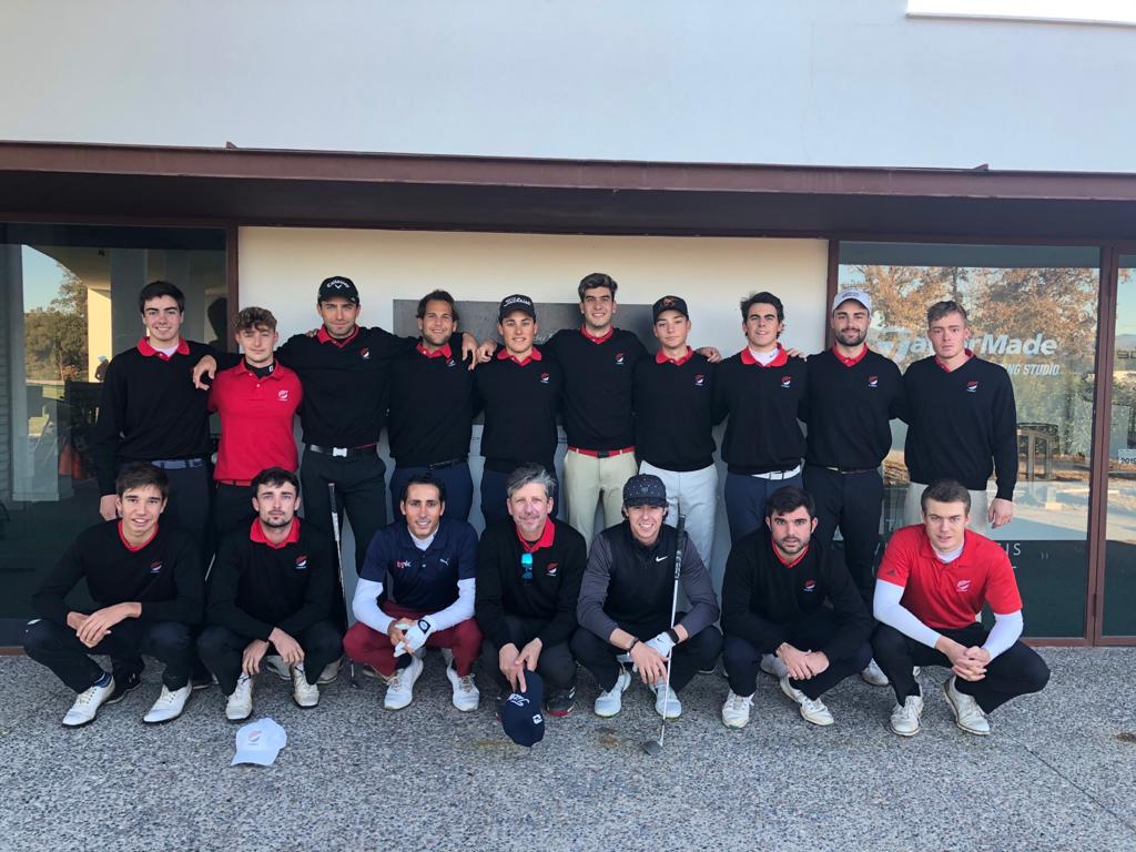 Federació Catalana de Golf (@fcatgolf) on Twitter photo Magnífica foto de grup al @PGA_Catalunya on treballen els 12 jugadors citats per la <a href="/fcatgolf/">Federació Catalana de Golf</a>, preparant el proper Interautonòmic Absolut, amb els tècnics federatius i els professionals <a href="/pepangles/">Pep Anglès</a> i <a href="/CarlosPigem/">Carlos Pigem Xammar</a>. Bona feina a tots!!!👏⛳️😃💪 👉 bit.ly/390X7rp Magnífica foto de grup al @PGA_Catalunya on treballen els 12 jugadors citats per la <a href="/fcatgolf/">Federació Catalana de Golf</a>, preparant el proper Interautonòmic Absolut, amb els tècnics federatius i els professionals <a href="/pepangles/">Pep Anglès</a> i <a href="/CarlosPigem/">Carlos Pigem Xammar</a>. Bona feina a tots!!!👏⛳️😃💪 👉 bit.ly/390X7rp