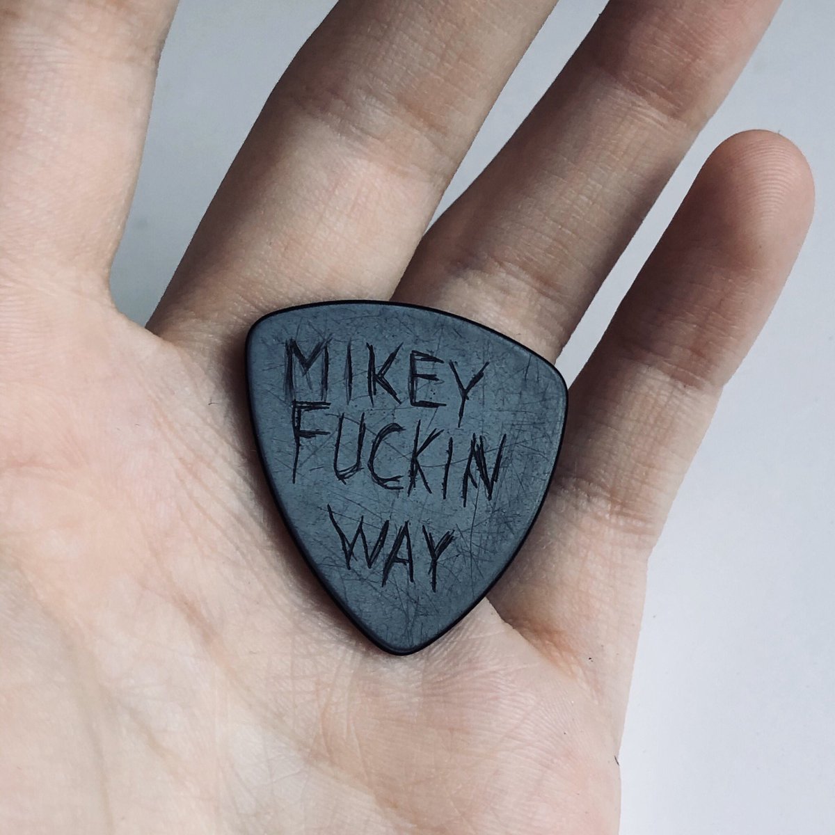 c1918aptain's tweet image. я сделала это примерно 4 месяца назад не знаю зачем
но теперь я знаю зачем #mychemicalromance @mikeyway