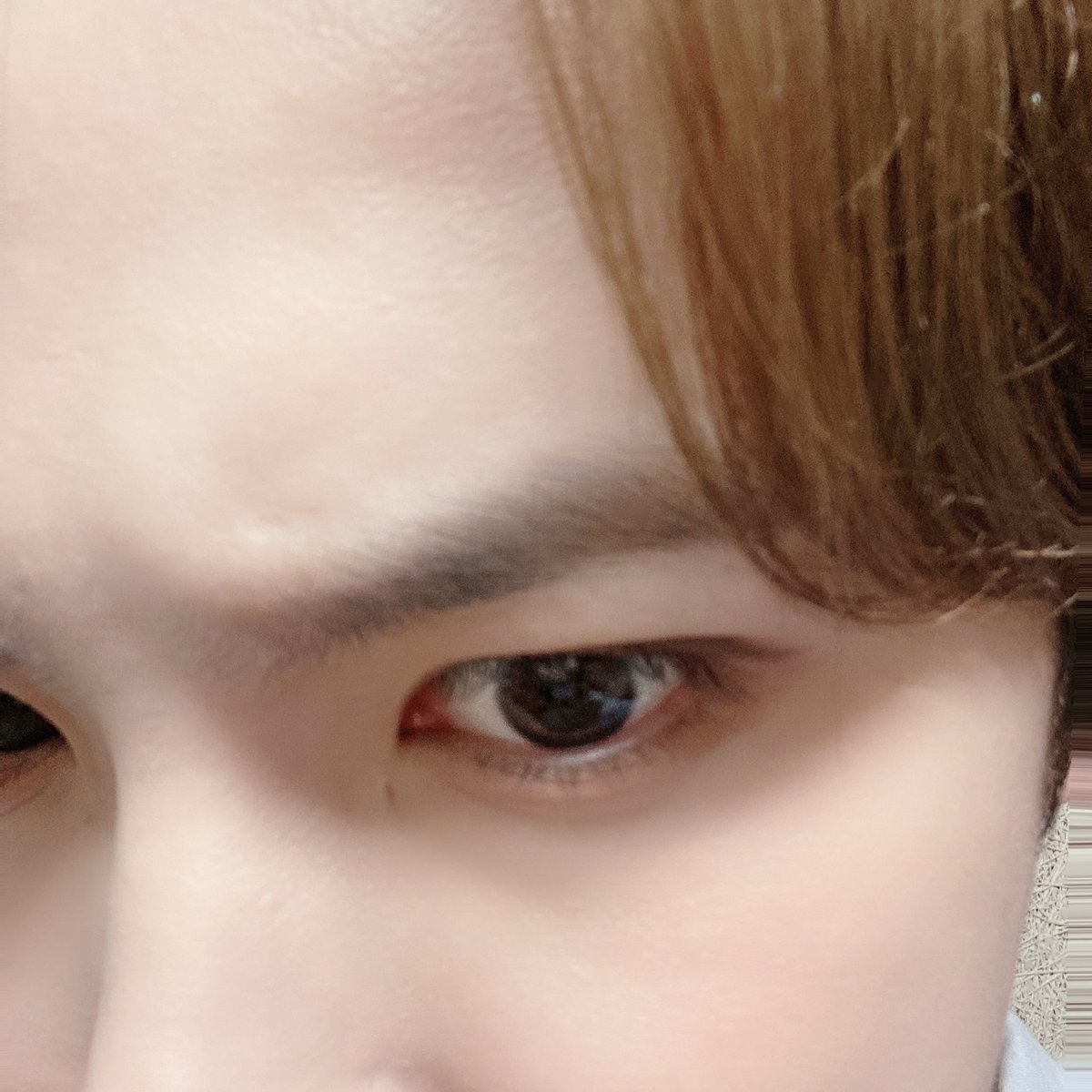 KDH_official's tweet photo. 황제 폐하가 된 동하니의 팬사인회🤴
오랜만에 팬분들과 함께해 즐거움이 73배가 되었습니다❤️🖤 오늘이 스페셜한 하루가 되셨기를 바라며, 추운 날씨 감기 조심하세요💪 또 만나요😬👋

#김동한 #KIMDONGHAN https://t.co/W4l9zHEunU