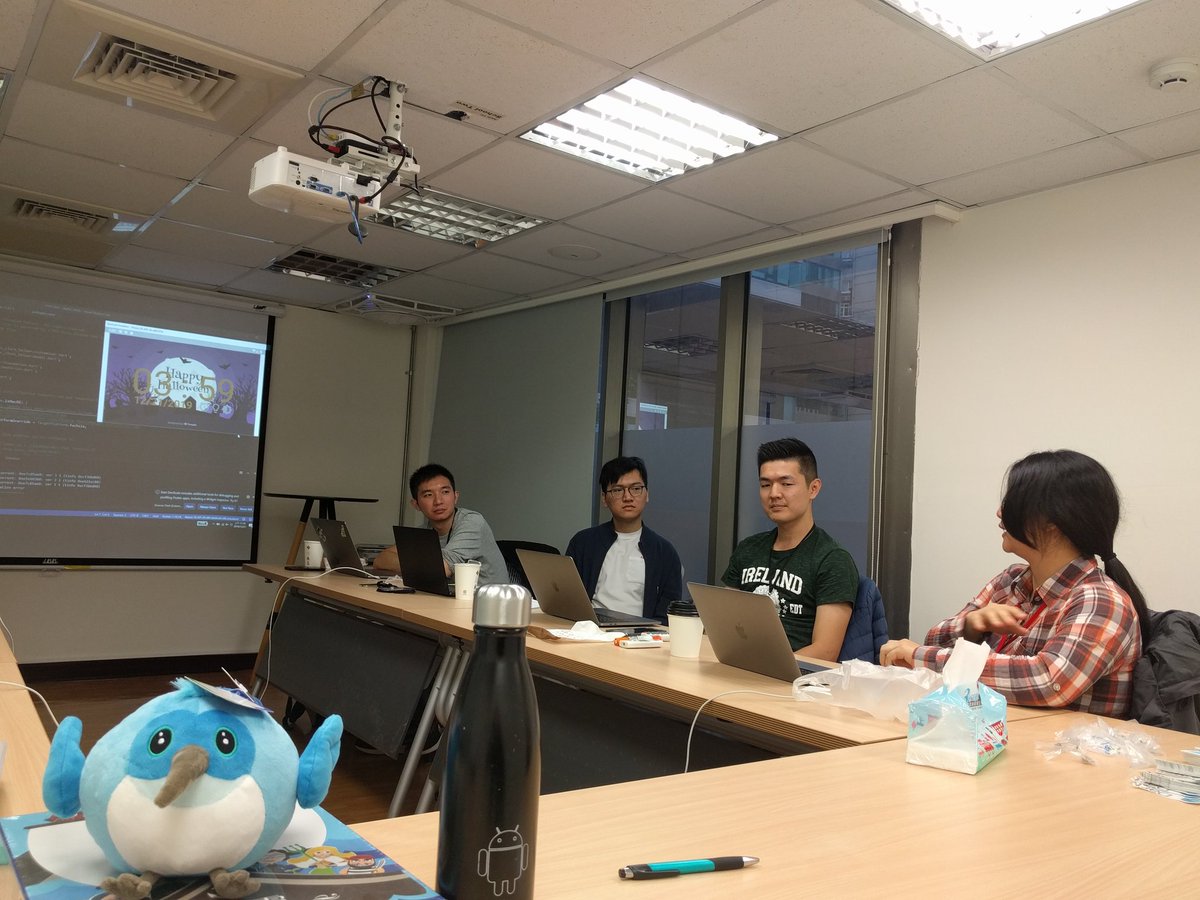 ChloeH1018's tweet photo. Last monthly #FlutterBrunch in Taipei in 2019 !!
we picked #FlutterClock Challenge as our challenge for participate to practice this time.
As usual, we also prepared Flutter monthly newspaper which included #FlutterInteract 🤩 https://t.co/3ynBJ3MyYK https://t.co/lxi6EoaEEU