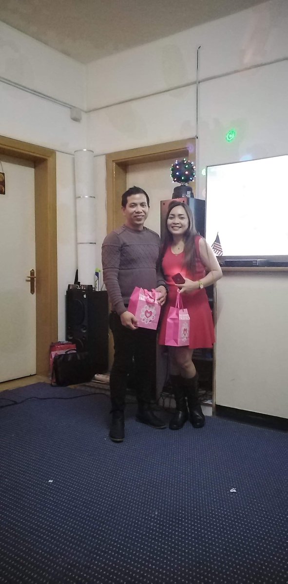 ArianeJersey's tweet photo. Thank You for choosing me as Best In Outfit of the Year Guy's.

MERRY CHRISTMAS EVERYONE 🎅🤶!

#BICOLSARO
#CHRISTMASPARTY2019
#MR&amp;MS.2019
#BestInOutfitofTheYear https://t.co/WttzLcWnYo