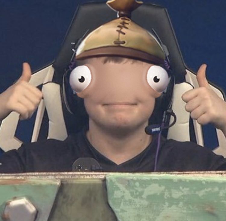 benjyfishy's tweet image. if you see a tweet which says that winter royale will go terrible for you unless you reply good luck back just reply with this picture, it will cancel it out, thank me later