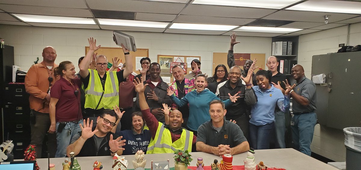 Super Saturday in Tampa FL. The huge #PeakSmiles from the Preloaders and Preload management team makes the area warm and friendly. This Team has worked hard and come a long way! Way to go!! I'm proud to be your AHRM! <a href="/JDMyrick1/">J.D. Myrick</a> <a href="/doctorlenski/">Dennis Lenski</a> <a href="/ashleyazgreene/">Ashley Greene</a> <a href="/FloridaUPS/">Florida Sempertegui</a>