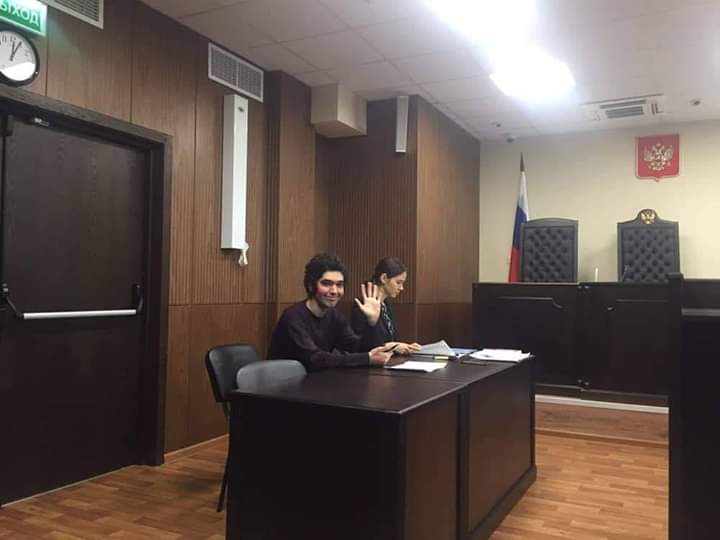 fffitalia's tweet image. 1/2 ❌BREAKING!❌
Arshak Makichyan, attivista di #FridaysForFuture #Russia, è stato condannato ieri a 6 giorni di carcere per aver organizzato una protesta il 25 ottobre a #Mosca: un vero e proprio atto di intimidazione nei confronti di tutti gli attivisti per il clima in Russia!