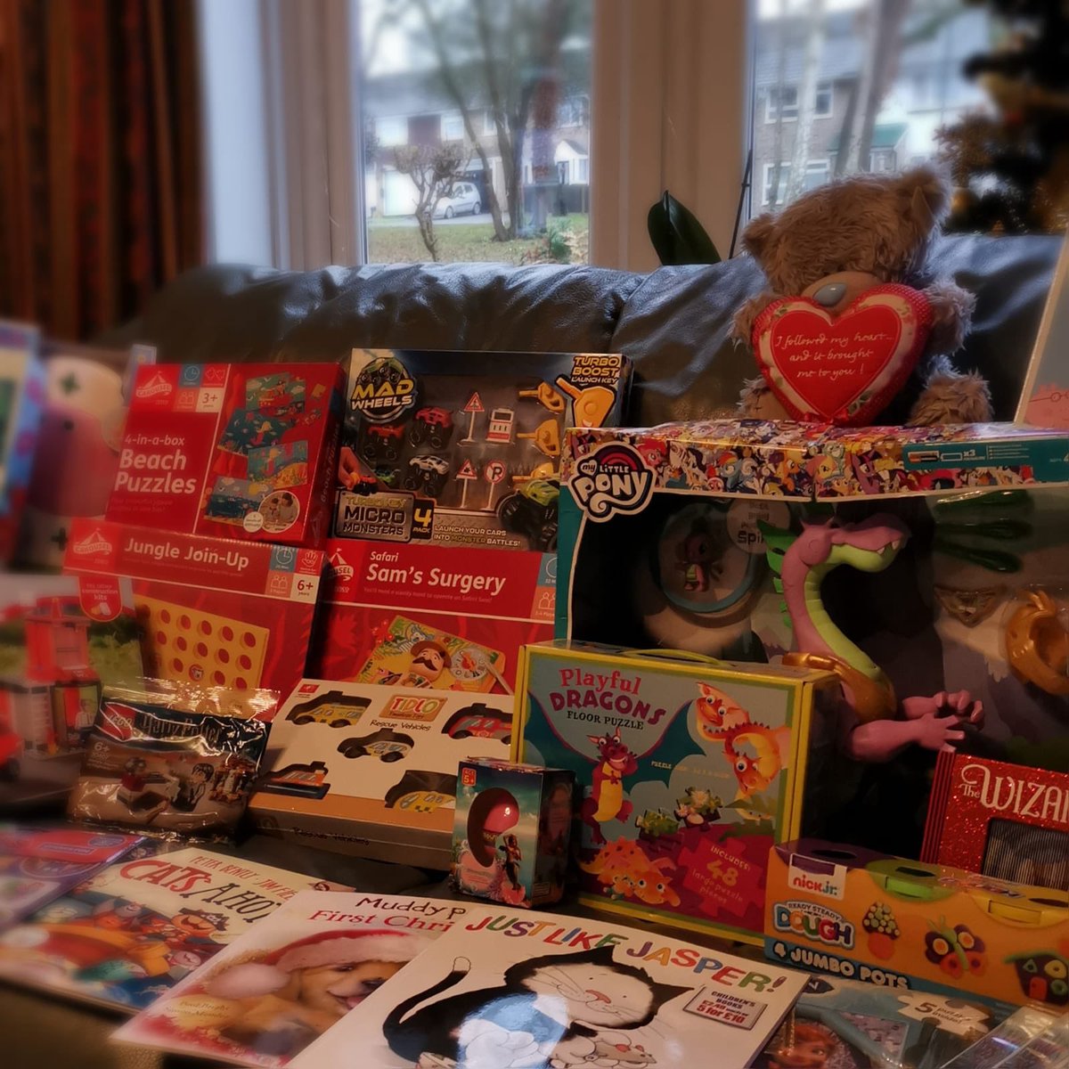 We sent out all the amazing gifts that <a href="/kmfmofficial/">kmfm</a> donated to us in their Christmas Appeal. We sent one big Polly Pocket set to a girl who’s brain tumour has relapsed and she is having to start aggressive treatment on her birthday 🎁 #ThankYouKMFM #ShareAStar