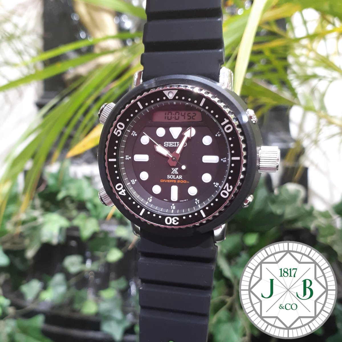 seiko prospex solar hybrid snj025p1
