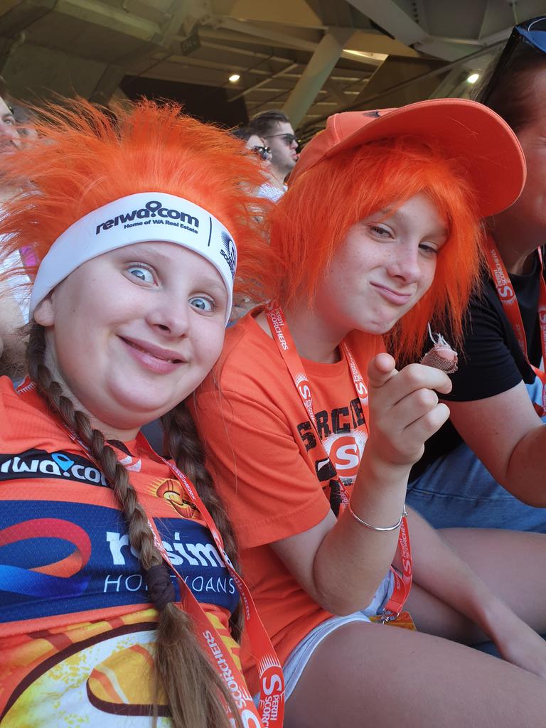 MarkRWallace's tweet photo. #scorchers #MADETOUGH Go Scorchers! https://t.co/I2jTyrsiVN