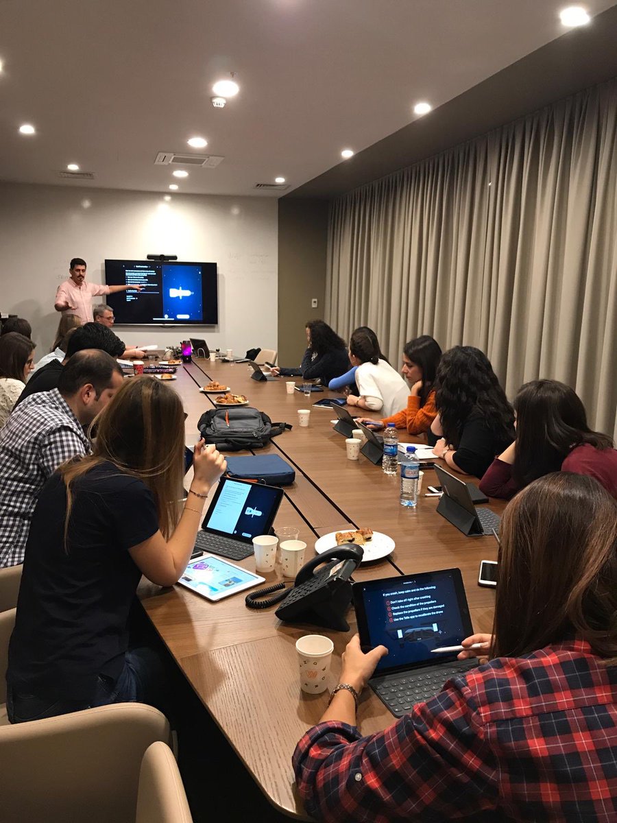 ETZAkademi's tweet image. En iyi eğitimciler, gerçek yenilikçilerdir.
Apple Teknolojileri ile Zenginleştirilmiş Matematik Dersleri Eğitimi ETZ Akademi’nin Apple Seçkin Eğitmenlerinin sunumları ile başladı. @PozitifTekn‘ye katkılarından dolayı teşekkür ederiz. 🎉#etzakademi #appledistinguishededucators