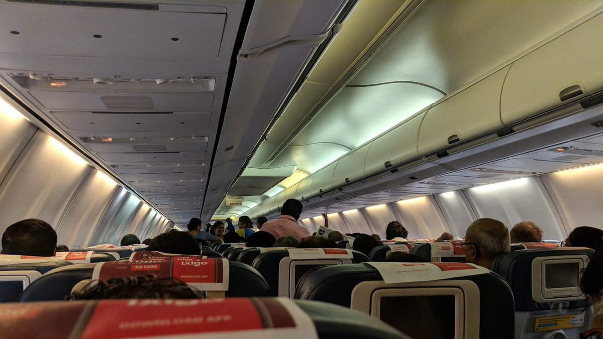 manishankar159's tweet photo. @flyspicejet very unprofessional act by the pilot and crew, by not disclosing the real reason of issues and making passengers wait for more the 1.5 hours in the aircraft. https://t.co/ptoQKyxikq