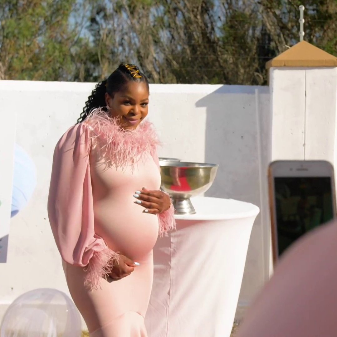 1MagicOhBaby's tweet photo. At 14:00 today @Olwe2Lesh and @KayiseNgqula joins in celebrating Noma's baby on the way on @1MagicTV @DStv 103 Brought to you by @Pampers_SA in association with @miwaylife @miwayinsurance and @Stellar_MamaSA #OhBaby https://t.co/eZhYQc7h76