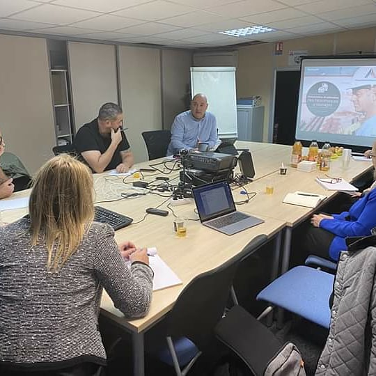 gabOff_Fr's tweet photo. |Formation Battapli|  
Nous tenons à remercier Peugeot Berbiguier pour cet excellent accueil pour les #TPE du Groupe de G.A.B 84 Vaucluse . Merci à Lucie pour son investissement à nos côtés ainsi qu'à tous les participants.1/2 https://t.co/cRZ9bIjaBP