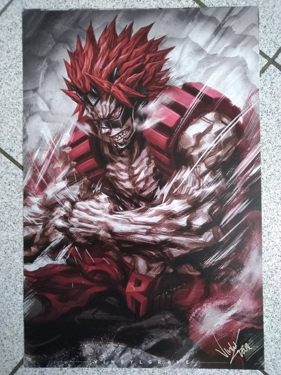 greg_touchdraw's tweet photo. Les œuvres du GOAT @vinrylgrave sont arriver, et sérieux la claque😍 elles sont encore plus dingue en vrai, une qualité et un style parfait, le boss international du fanart manga!😍 https://t.co/NrrPdXeRbk