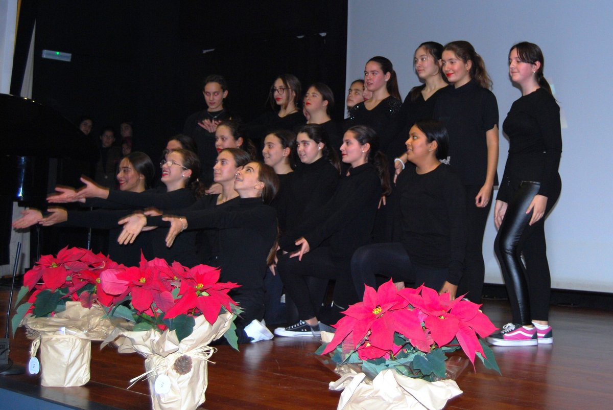 Albedayaac's tweet photo. Espectacular puesta en escena de @Albedayaac en Caja Murcia #NavidadenMurcia #familias gracias a todos los que apoyasteis el evento 💫💫 https://t.co/npHOVXD4IE