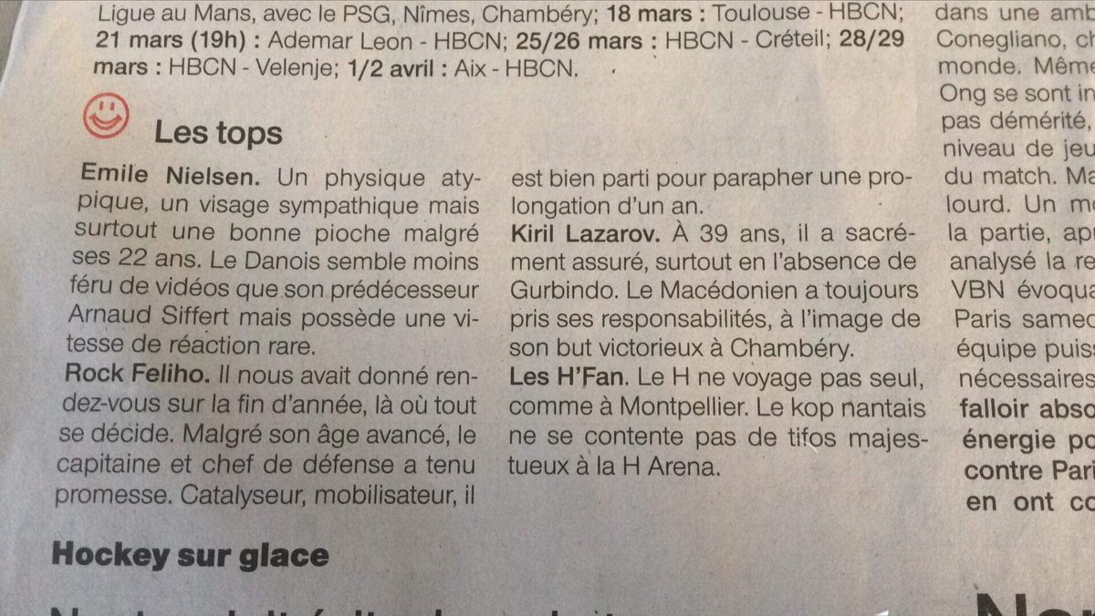 ultrhnantes's tweet image. On n’est pas susceptibles mais ça revient assez souvent alors petite mise au point : les tifos ce sont les ultr’H, les nantais présents à Montpellier aussi 😉 @sports_ouest @Dodimada (c’est marqué sur les tshirts du groupe et souvent nos tifos sont signés)