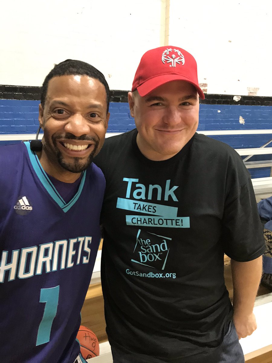 GotSandbox's tweet image. We are loving these photos of @TankSchottles visit to Charlotte! Check out these pics of Tank and @flytyonair! Great day at Millingport Elementary. Tank also got special treats from the @hornets  🏀 
@HugoTheHornet @JustJacinda @flytyonair @Mara_Sandbo
#Basketball #Hornets