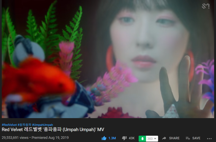 rinaluv___'s tweet photo. 29M+ views!💚💜💗💛💙 ⬆️
1M+ likes! 👍🏻
#UmpahUmpah
#썸머퀸_레드벨벳_음파음파
@RVsmtown
#redvelvet
#ThisIsRedVelvet https://t.co/zN5SIiqv7O