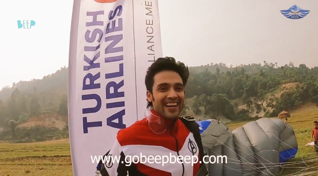 sanzy2liz's tweet photo. Happiness after skydiving 😀
#ParthSamthaan #ParthKiSmile #ParthInNepal https://t.co/9itS2uJqi7