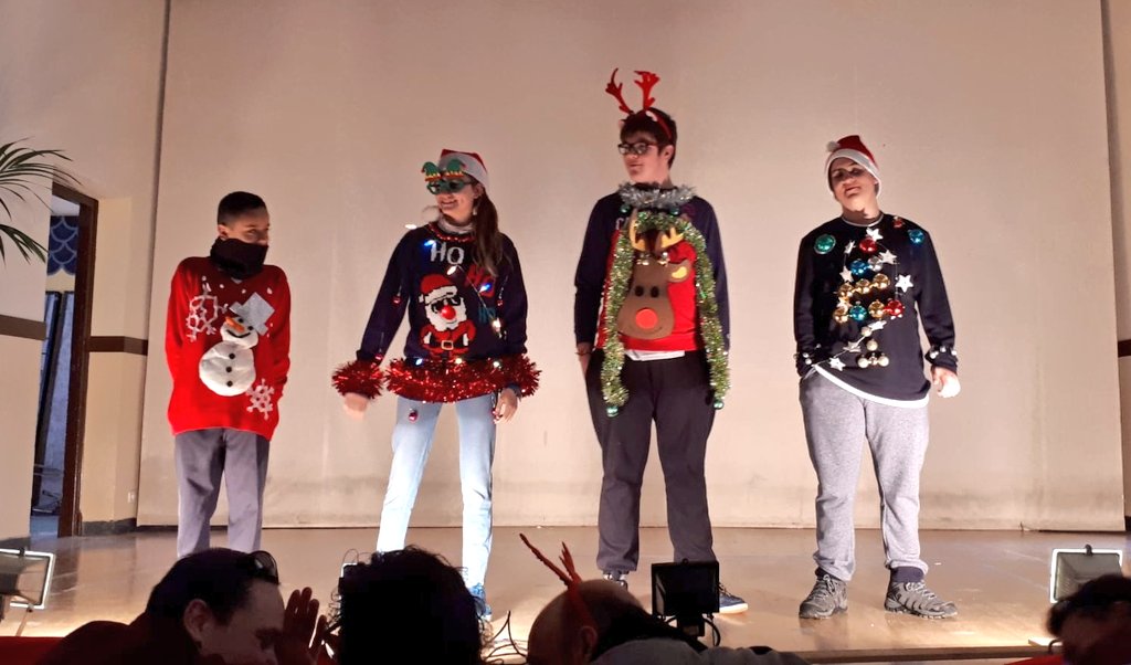 Colegio_StaRita's tweet photo. De muy distintas formas hemos celebrado la llegada de la Navidad, pero con todas #aprehendiendohistorias de paz, amor y alegría. Feliz Navidad!!! https://t.co/fPPU9kDbUC