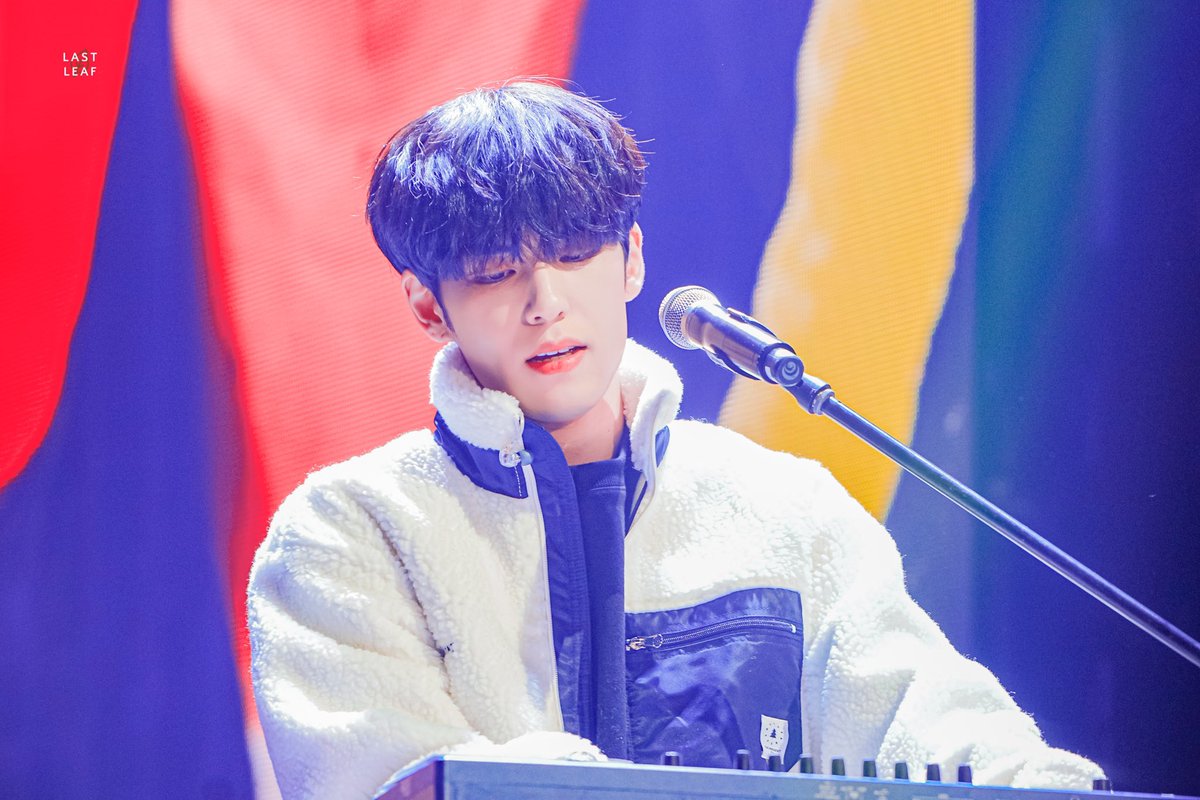 lastleaf_day6's tweet photo. 191220 The present

뷰티인사이드 색감,,,,;)

#데이식스 #DAY6 #원필 #WONPIL https://t.co/wGVLaiibqm