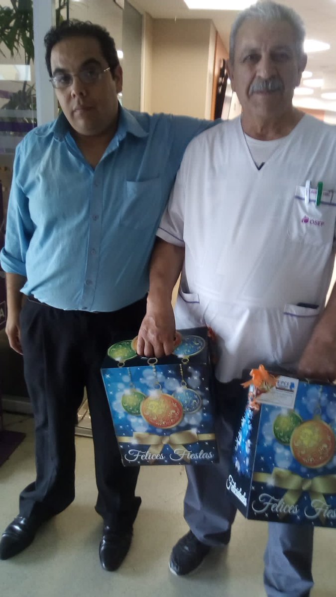 daniel_sipes's tweet photo. Entrega de presentes navideños a afiliados a Si.pes Mendoza https://t.co/BChp0gcaHU