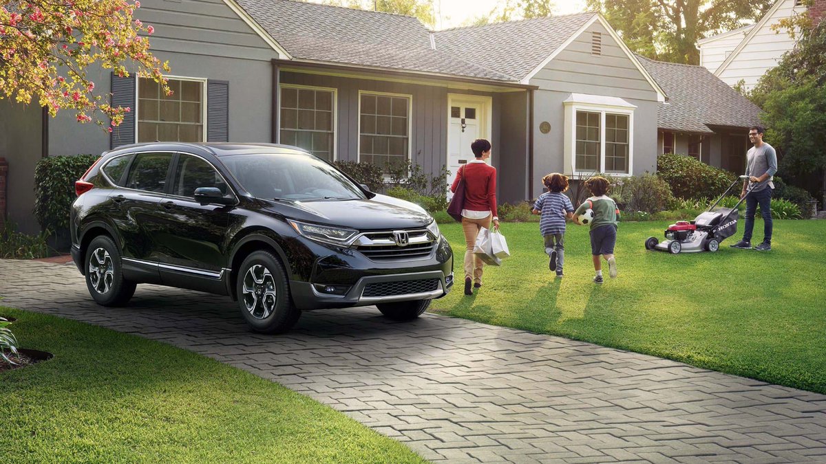 La #HondaCRV te invita a disfrutar a diario de tus seres queridos sin cuestionar tu seguridad vial. #CRVesfamilia