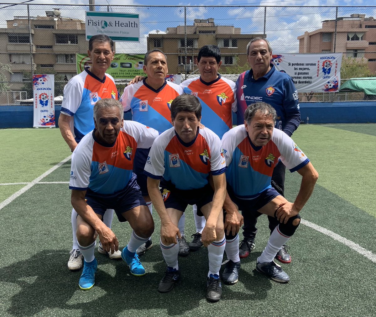 reijournalist's tweet photo. BELLEZA | Aquí está una parte de quienes forjaron el fútbol ecuatoriano. ¿Los reconocen? https://t.co/hv1M4ET5dX