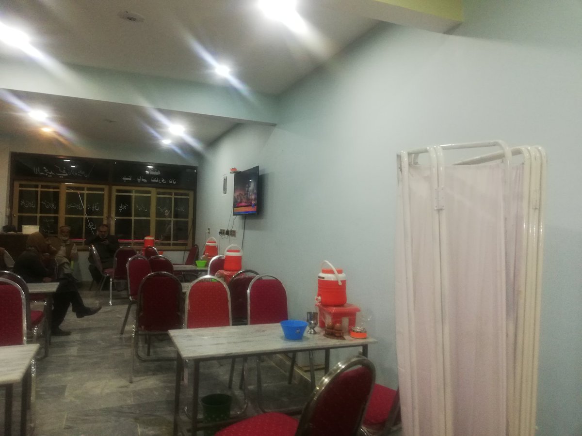 shakermughal1's tweet image. نیلم ویلی میں اب مکمل امن ہے ہم آٹھمقام بازار کے ہوٹل میں بیٹھے ہوئے ہیں انڈین کا جھوٹا پروپیگنڈہ سرجیکل سٹرائیک یا قبضہ ایسی کوئی بات سچ نہیں
ھا ں حالات کی کوئی گارنٹی نہیں کب تک ٹھیک ہیں
#NeelamValley #LoCUpdate
#Athmuqam