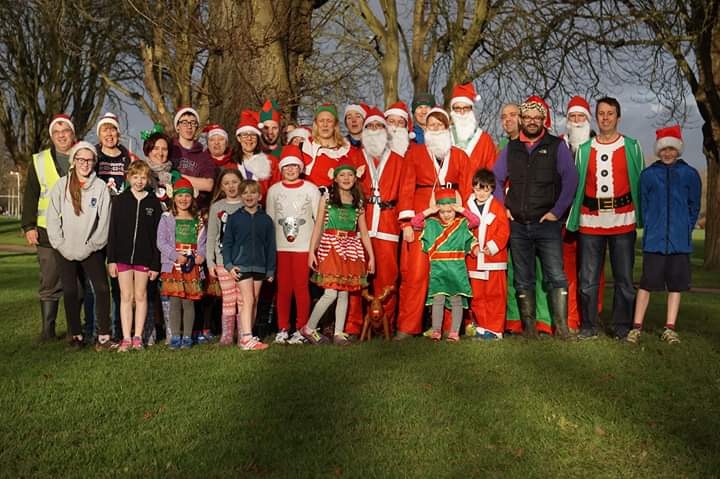 Where will you be junior parkrunning this Sunday? Will you be joining in with some festive fancy dress? Can you beat Cardiff junior parkruns Santa selection? 🎅 #loveparkrun