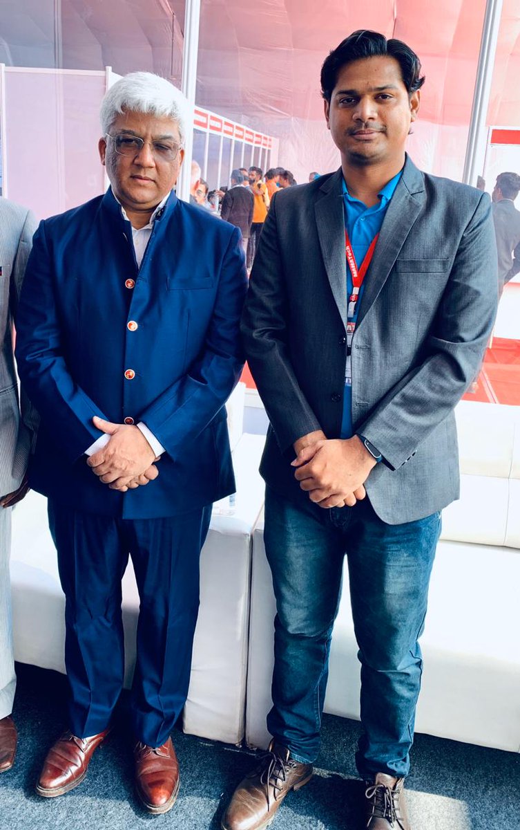 anilrohitfsse's tweet photo. आज वडोदरा,गुजरात के लिए खुशी का दिन है। आज वडोदरा में महाराजा श्री समर्जितसिंग गायकवाड़ जी ओर डॉ. जीवराज चौहाण (डे. मेयर, वड़ोदरा ) के करकमलों से #MAHATECH Exhibition का इनॉगरेशन किया गया। यह Exhibition को FSSE ने सपोर्ट किया हुवा है।
@CMOGuj
@PiyushGoyal
@minmsme
@fsseindia https://t.co/tY1EfU3aIv