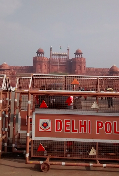 janeohlmeyer's tweet photo. Spent morning in Old Delhi where 1000s protested peacefully last night. V much in the spirit of Ghandi: non-violent, secular & inclusive. Citizens and students get this. Now it's time for the govt to do likewise & end state sponsored violence. #StudentsAgainstCAA #StandwithJamia https://t.co/6ECSQIKAGX