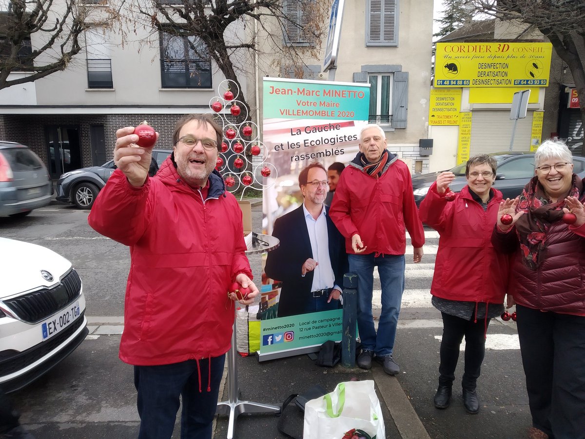 Alexandre (@ad_usquefidelis) on Twitter photo #Municipales2020 ce soir <a href="/jm_minetto/">Jean-Marc Minetto</a> et colistiers de <a href="/minetto2020/">Liste du rassemblement de la gauche et des écologi</a> étaient en porte à porte à la rencontre des habitants de la cité Benoni à #villemomble pour leur présenter leur programme offrir boules de Noël et chocolats. 1 temps d'échange et de convivialité #Minetto2020 #Municipales2020 ce soir <a href="/jm_minetto/">Jean-Marc Minetto</a> et colistiers de <a href="/minetto2020/">Liste du rassemblement de la gauche et des écologi</a> étaient en porte à porte à la rencontre des habitants de la cité Benoni à #villemomble pour leur présenter leur programme offrir boules de Noël et chocolats. 1 temps d'échange et de convivialité #Minetto2020