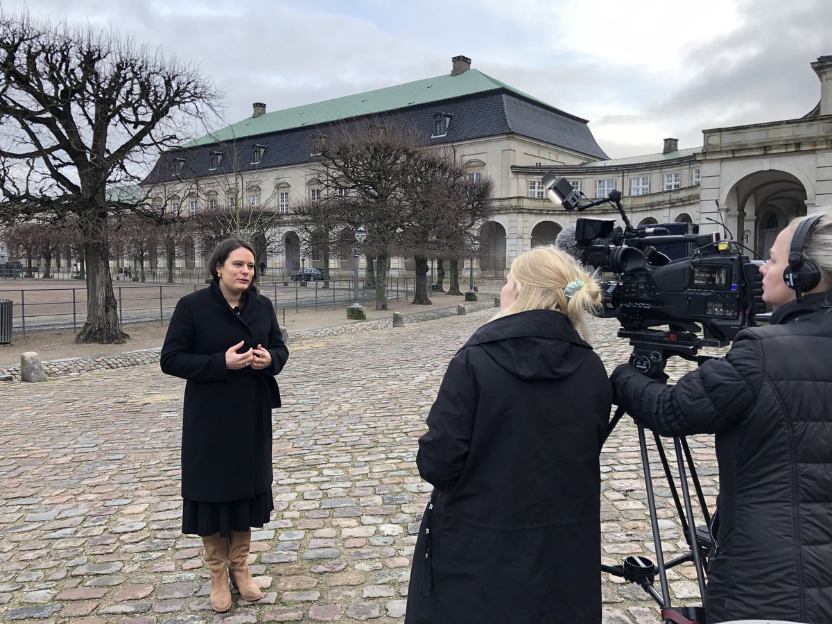 TransparencyDK's tweet photo. Vores formand @LinnFelix på lørdags arbejde. Kommenterer på de mange sager om svindel og misbrug af betroet magt til TV2 Nyhederne i aften. Se med fra kl 1900. #dkpol #dkmefier https://t.co/R8t5cB9aQG
