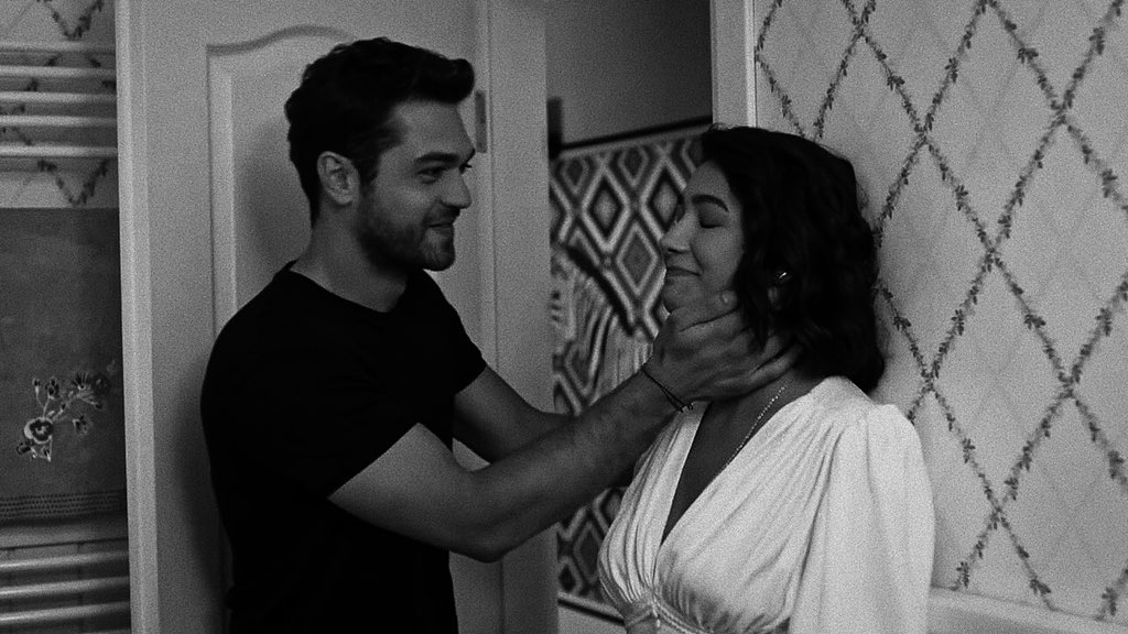 • the daily life of soon-to-be-father demir erendil.. 🖤

       #SelDem • #HerYerdeSen