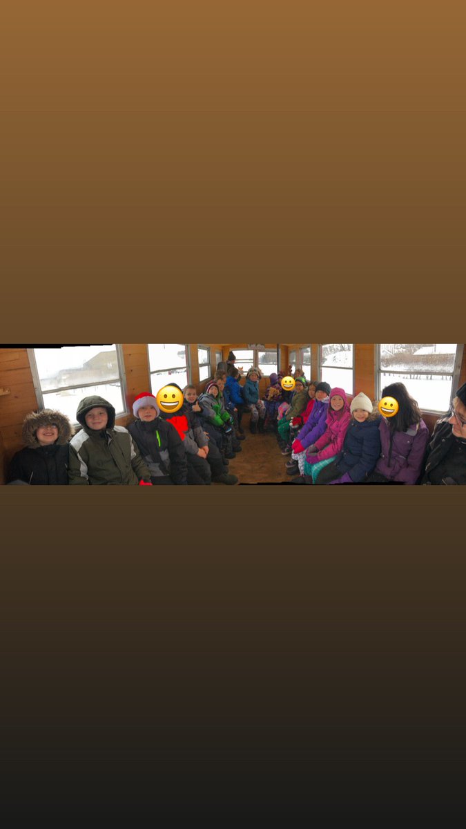 richer_school's tweet photo. All the students were treated to a sleigh ride, hot chocolate, and cookies today!  What a great way to end 2019 at school! https://t.co/SYZ2VnXgNZ