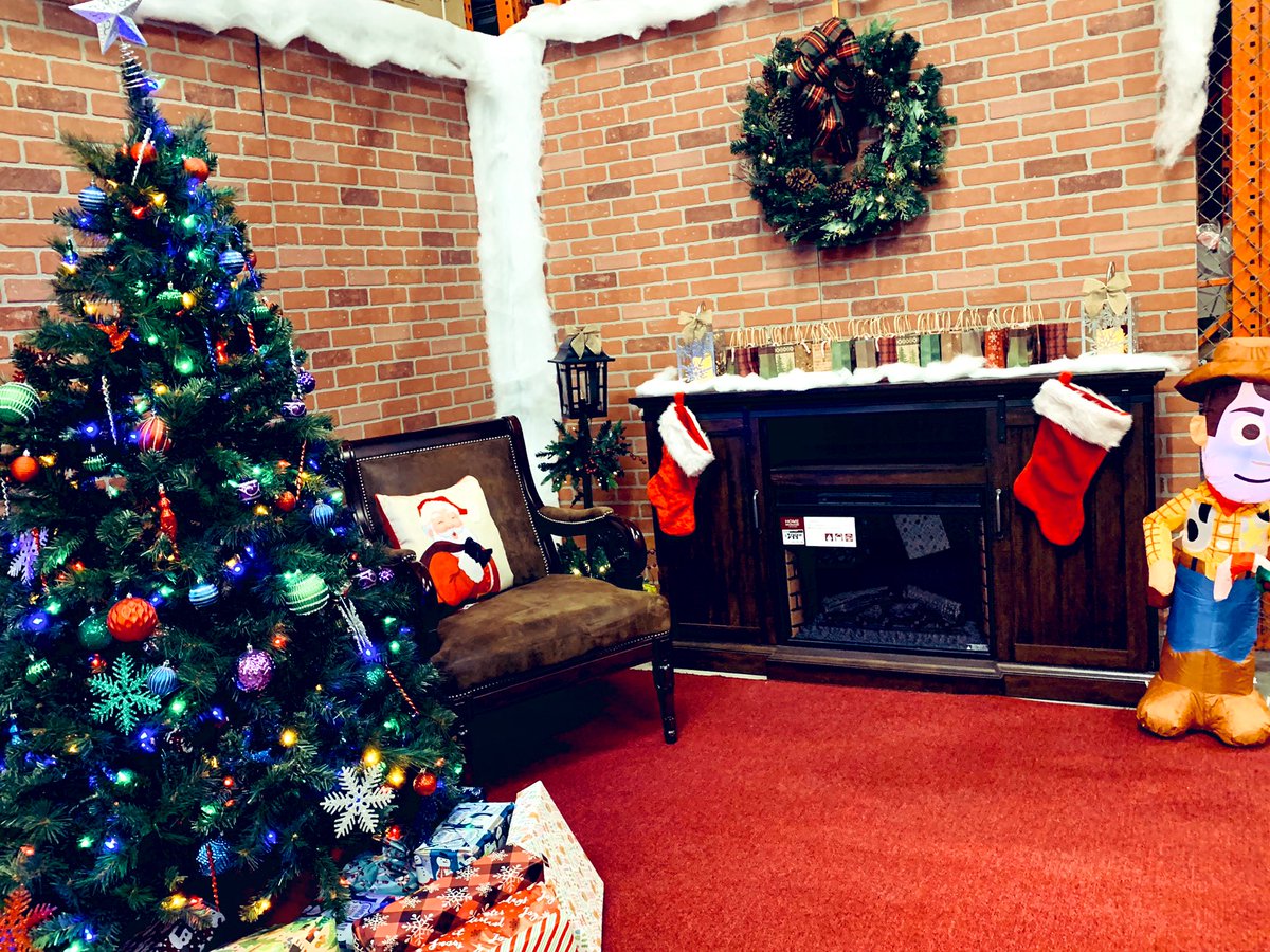 Julie Wilson tweet media